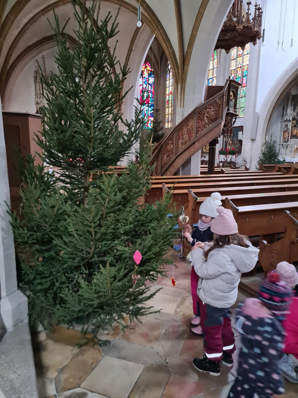 w221221-Christbaumschmücken-11.jpg  